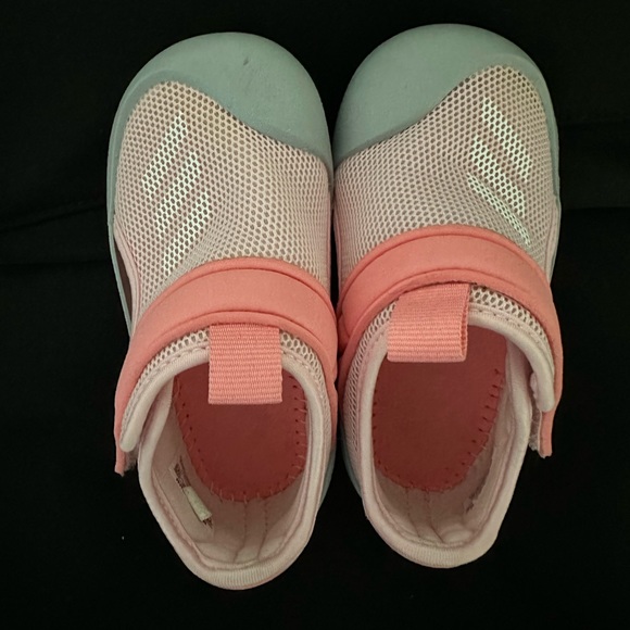NEW Toddler Adidas Water Shoes - Picture 2 of 4